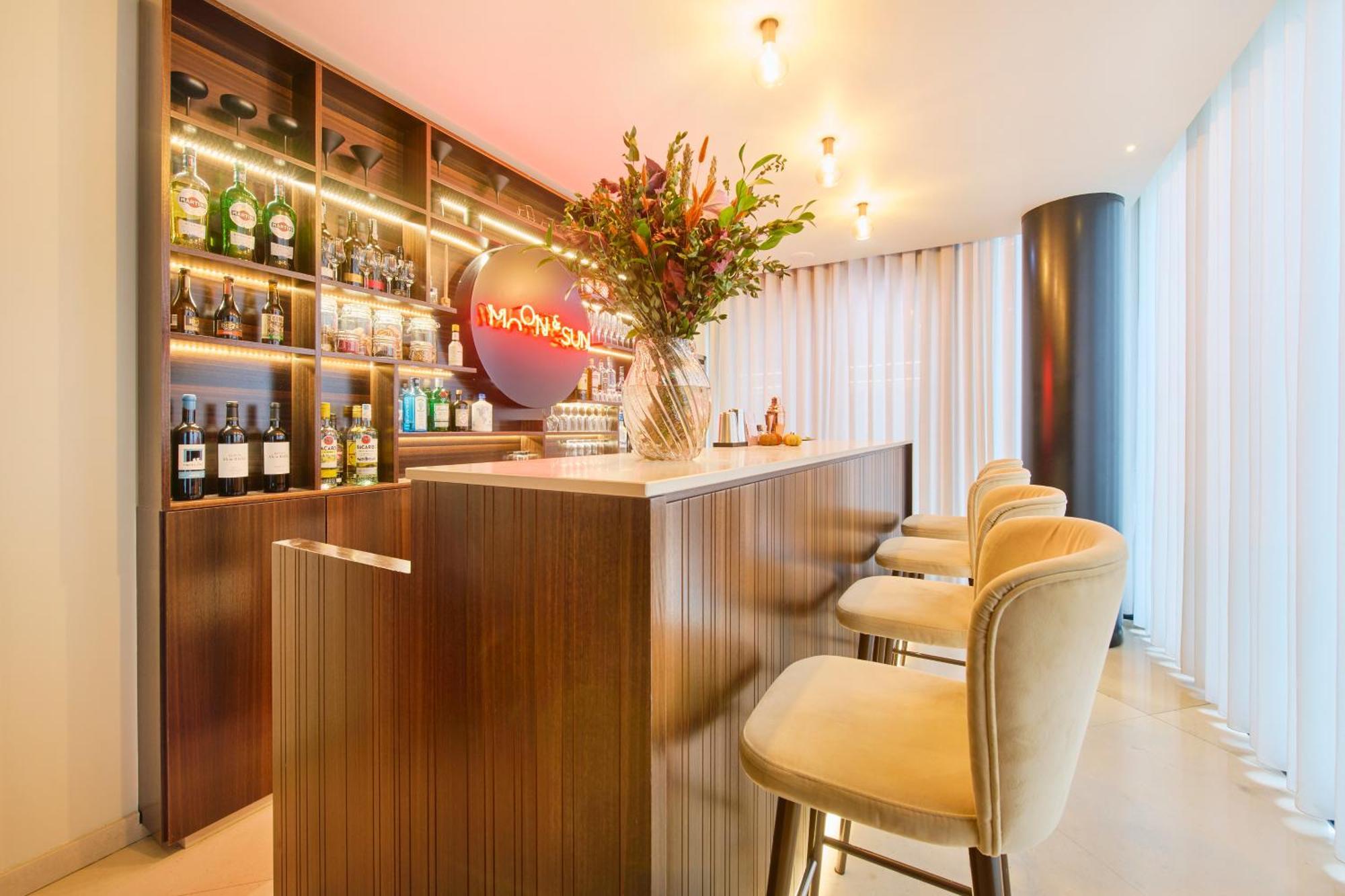 Hotel Moon & Sun Porto Bagian luar foto