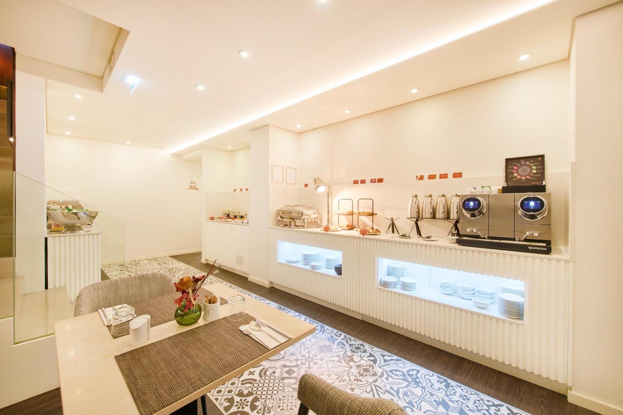 Hotel Moon & Sun Porto Bagian luar foto